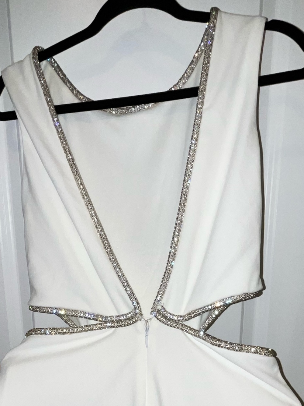 Fashion Nova White Cut Out Backless Gown w/Silver Accents Size M Medium Bridal - Picture 13 of 16